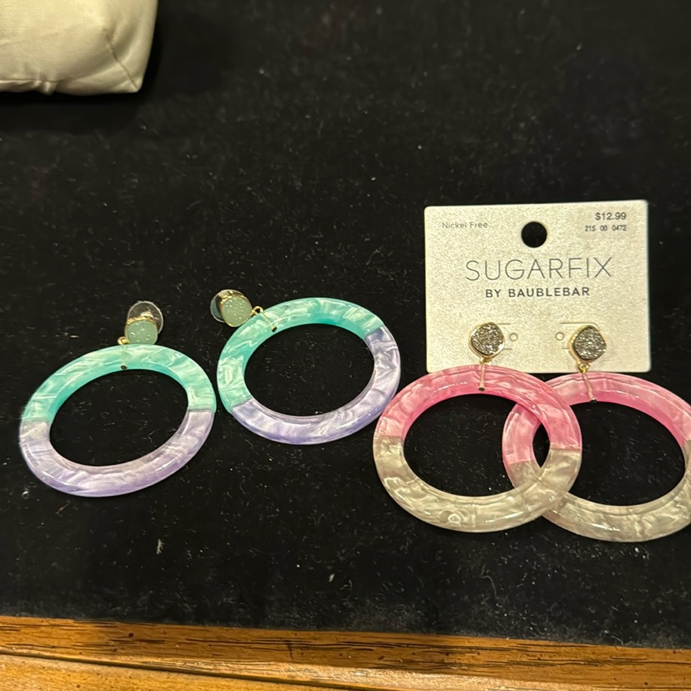 SUGARFIX 2 PAIR OF EARRINGS